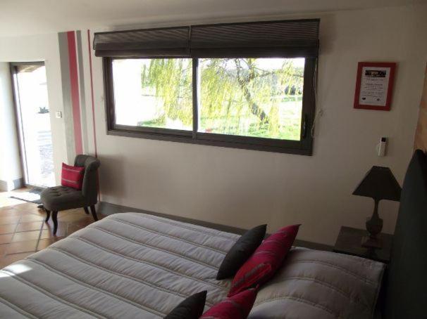Terre De Garance Bed & Breakfast Lagardelle-sur-Leze Bilik gambar